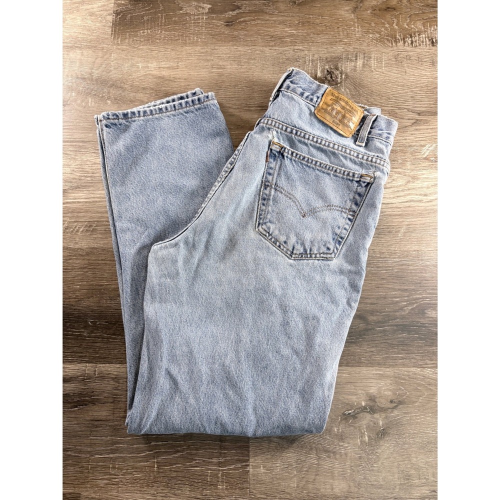 Vintage Levis 540 Relaxed Fit Jeans Mens 36x32 Light Wash Blue Denim Y2K 0201